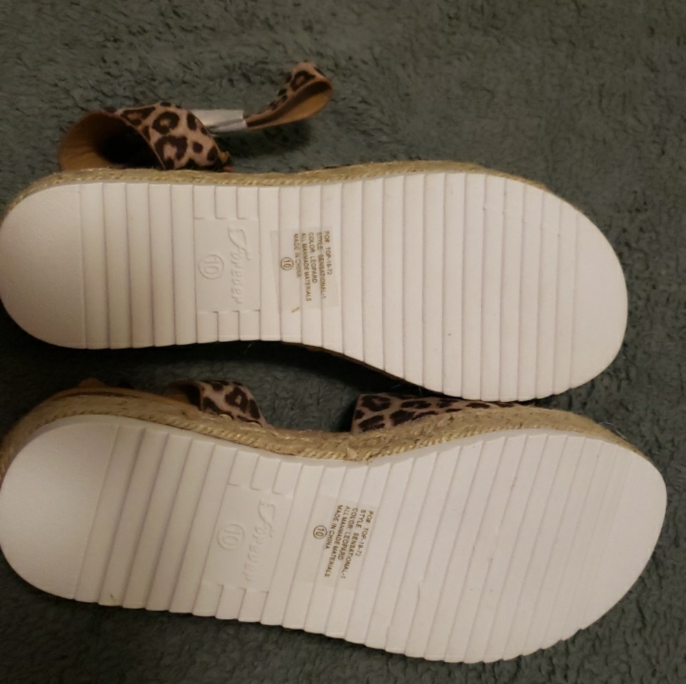 Leopard Sandals - Picture 8 of 9